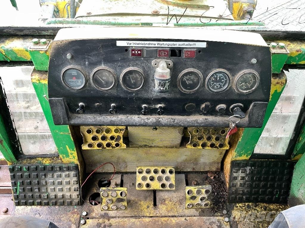 Hanomag D 600 D Buldozer sobre oruga