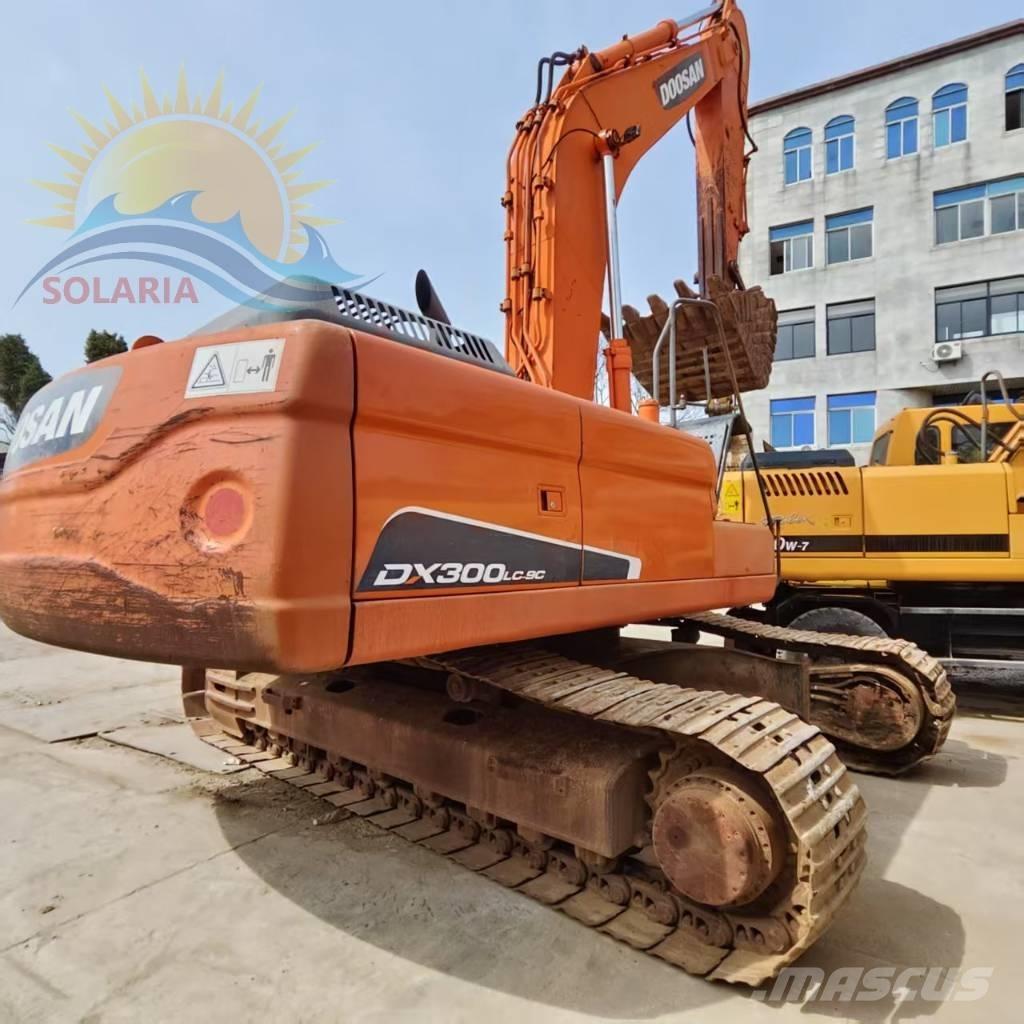 Doosan DX 300 LC Excavadoras sobre orugas