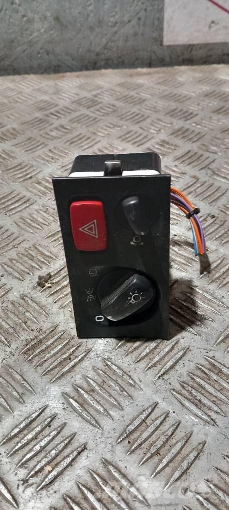 Scania R 440   1900316 Cabinas