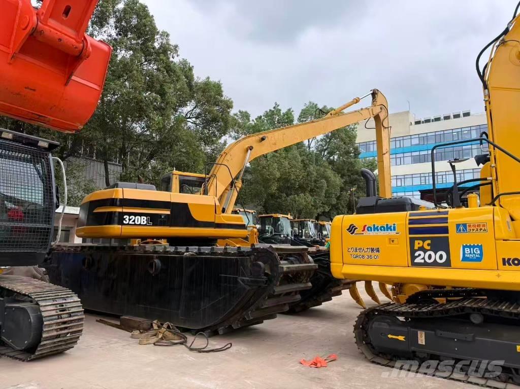 CAT 320BL Excavadoras anfibio