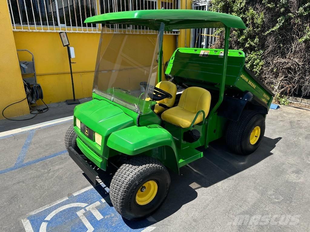 John Deere Gator TH Maquinarias para servicios públicos