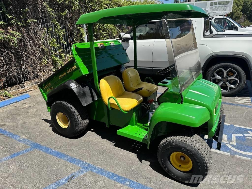 John Deere Gator TH Maquinarias para servicios públicos
