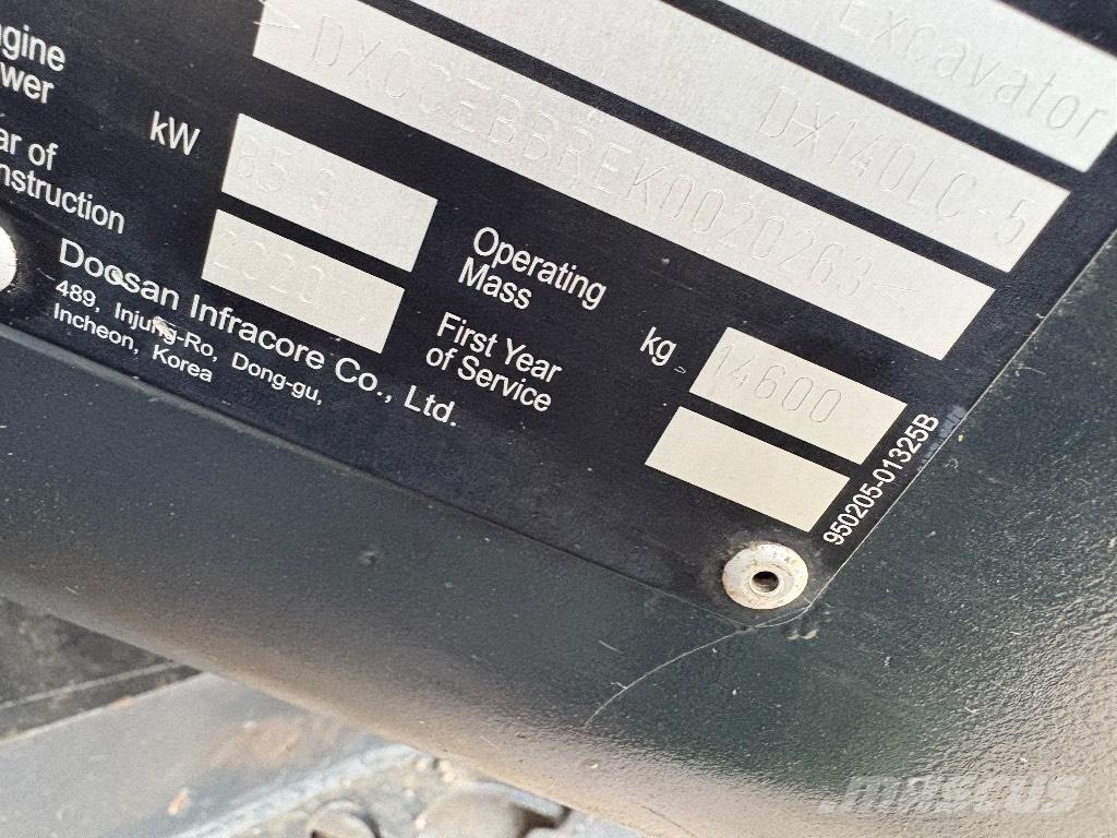 Doosan DX 140 LC Excavadoras sobre orugas
