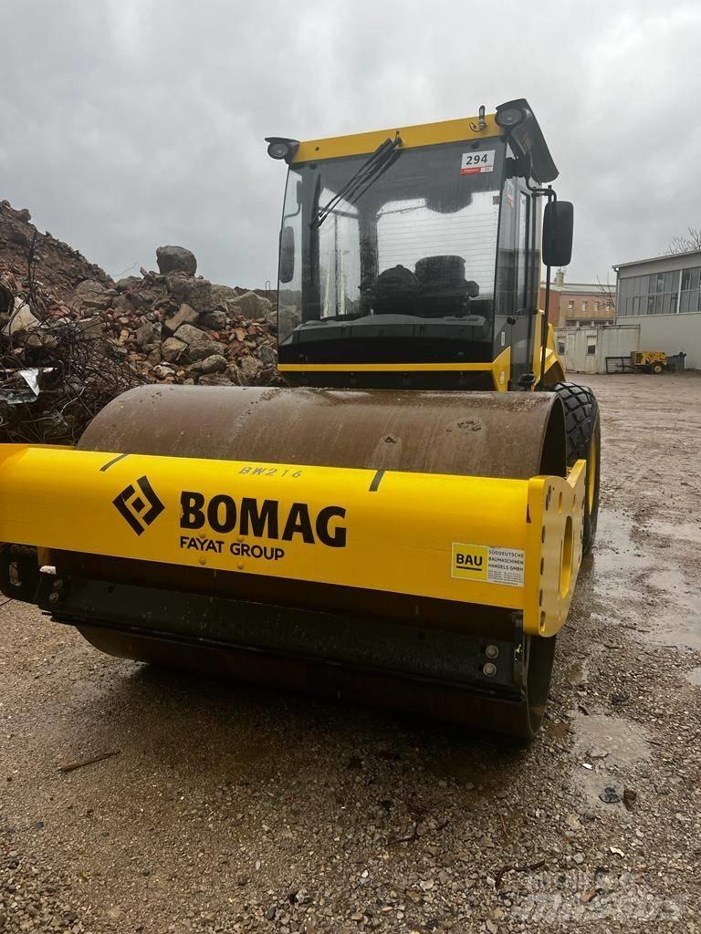 Bomag BW211 D5 Rodillos de un solo tambor