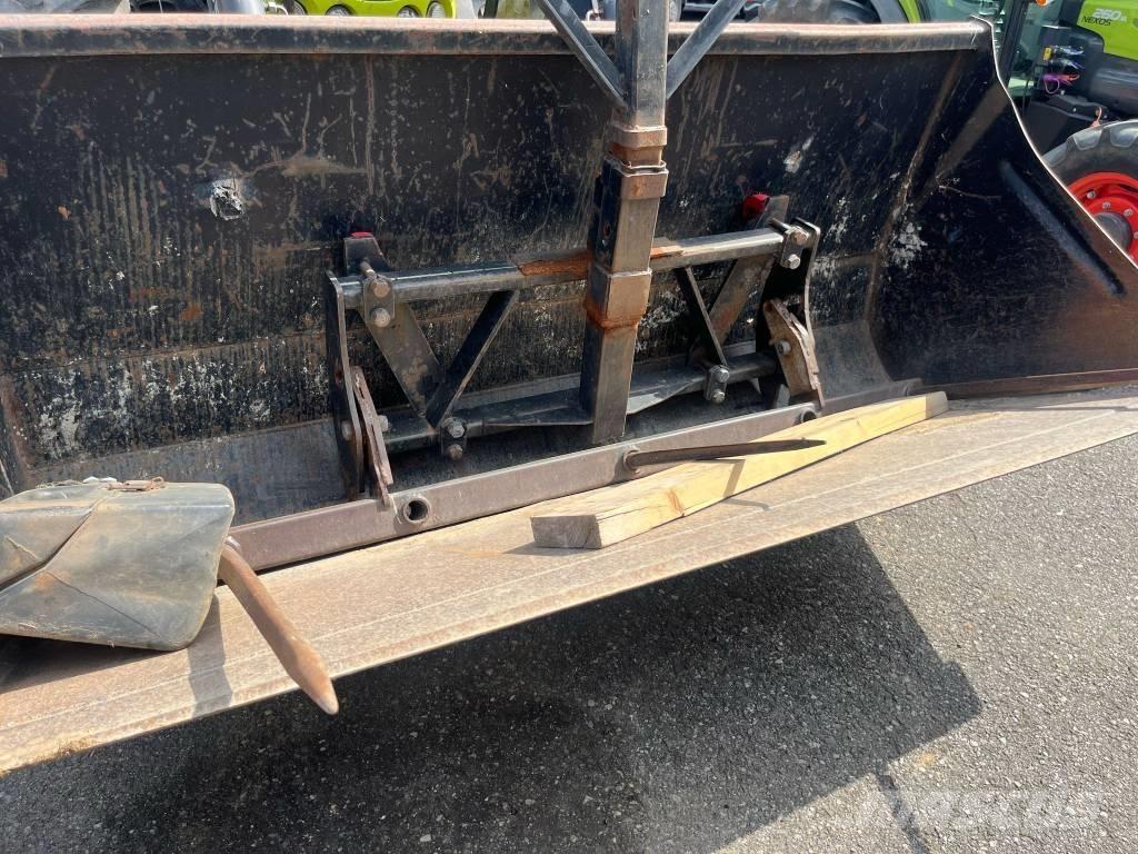 CLAAS Ares 697 Tractores