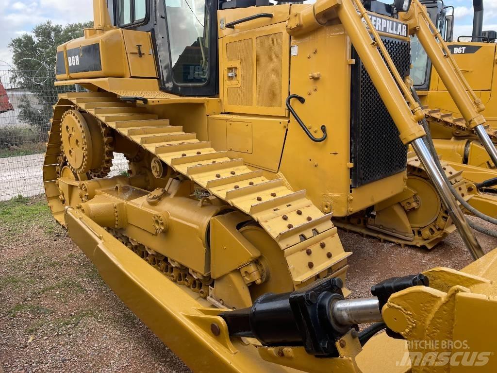 CAT D6H Buldozer sobre oruga