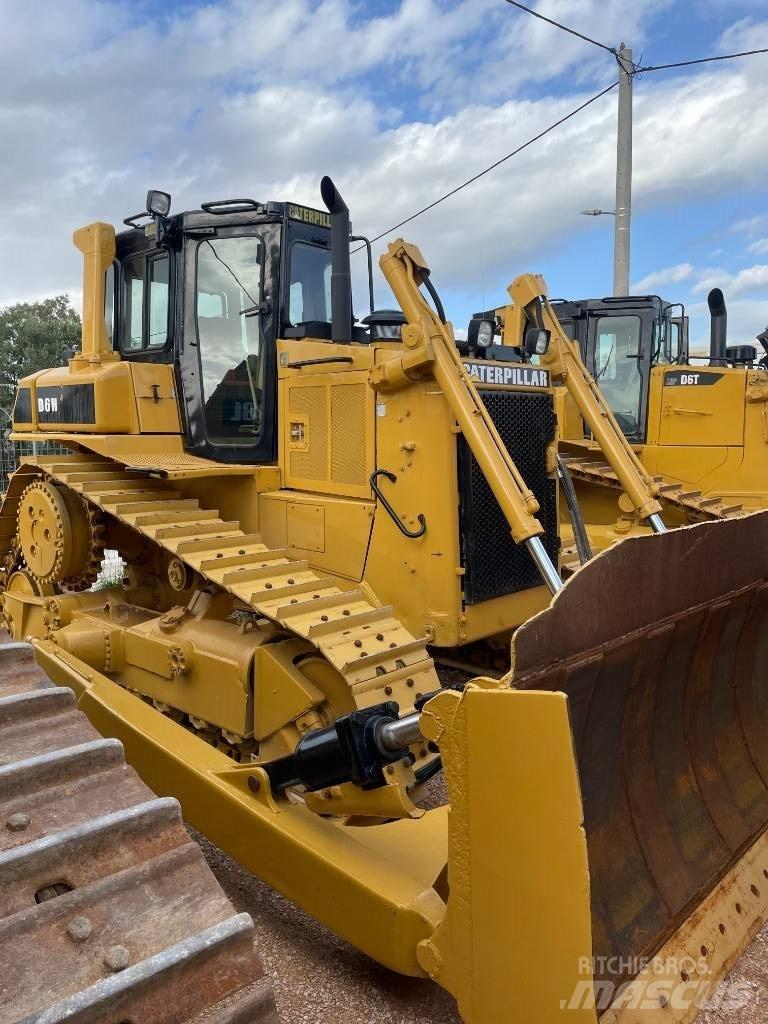 CAT D6H Buldozer sobre oruga