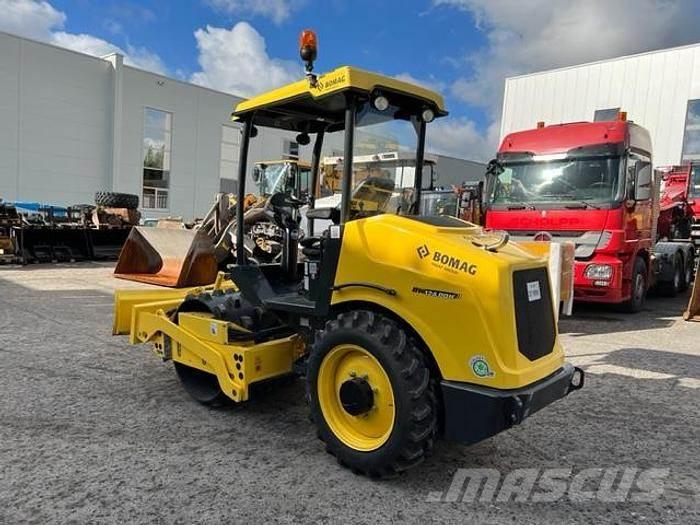 Bomag BW 124 PDH-5 Otras máquinas y aperos de labranza