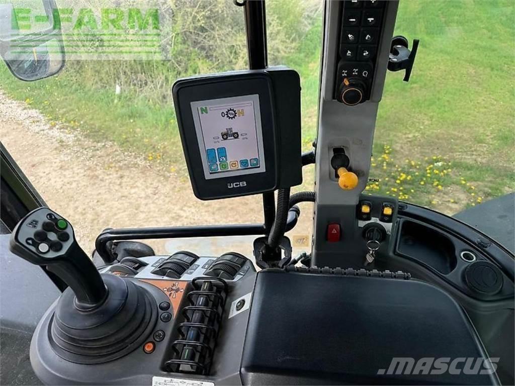 JCB fastrac 4220 Tractores