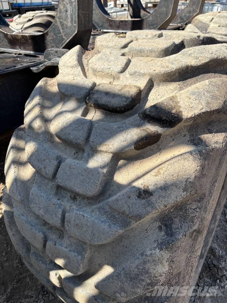 Ponsse BUFFALO AF 8W Transportadoras