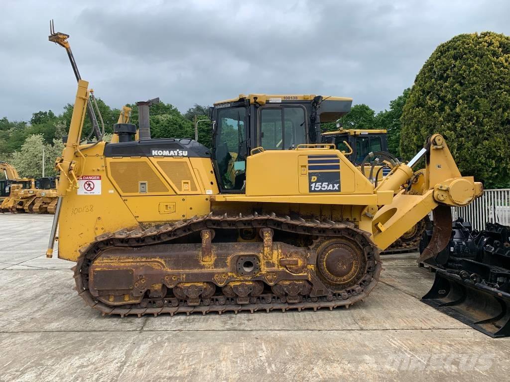 Komatsu D 155 AXI-8 Buldozer sobre oruga