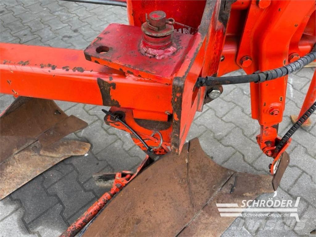 Kuhn MULTI 12 Arados reversibles