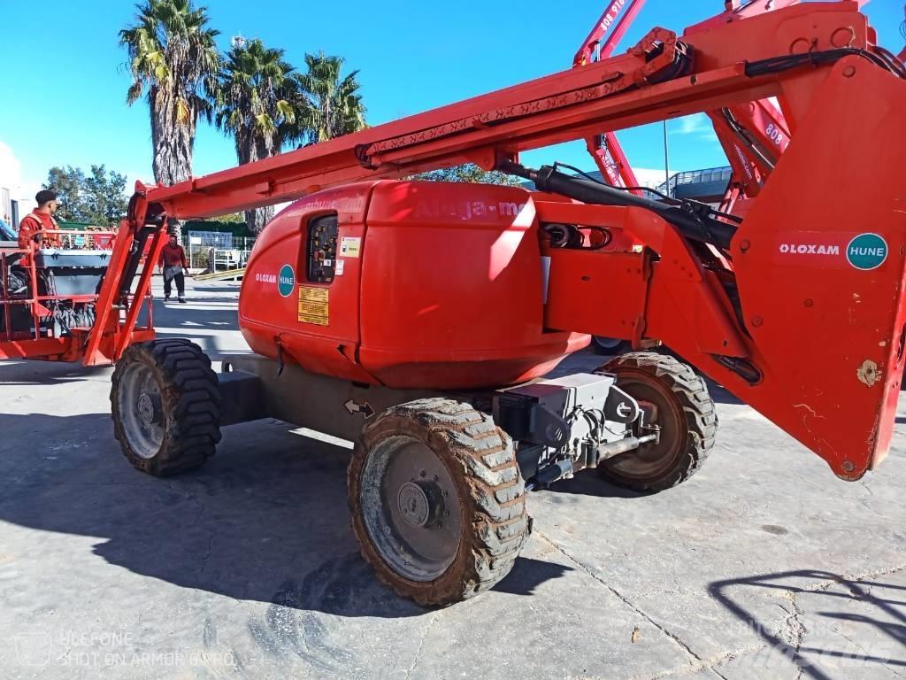 JLG 600 AJ Plataformas con brazo de elevación manual