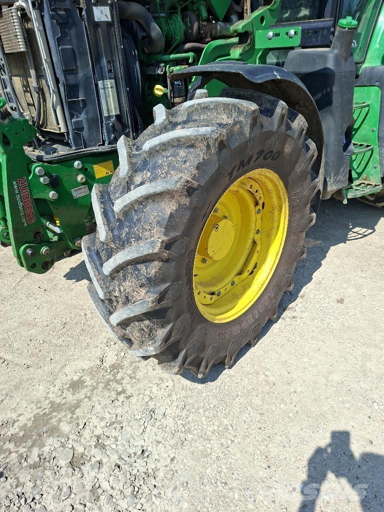 John Deere 6110M Tractores