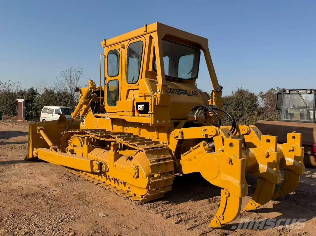 CAT D8K Buldozer sobre oruga