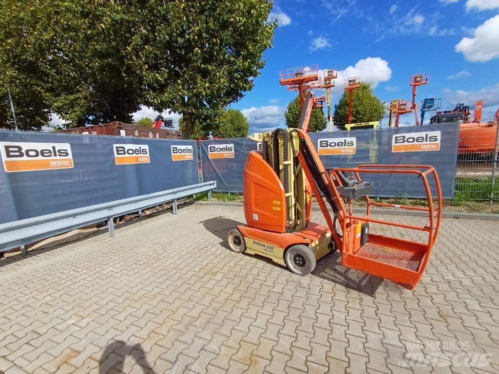 JLG Toucan 10E Plataformas con jaula de elevación