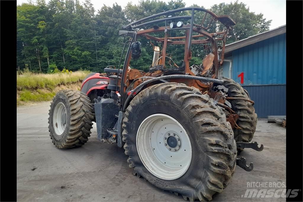 Valtra T254 Tractores