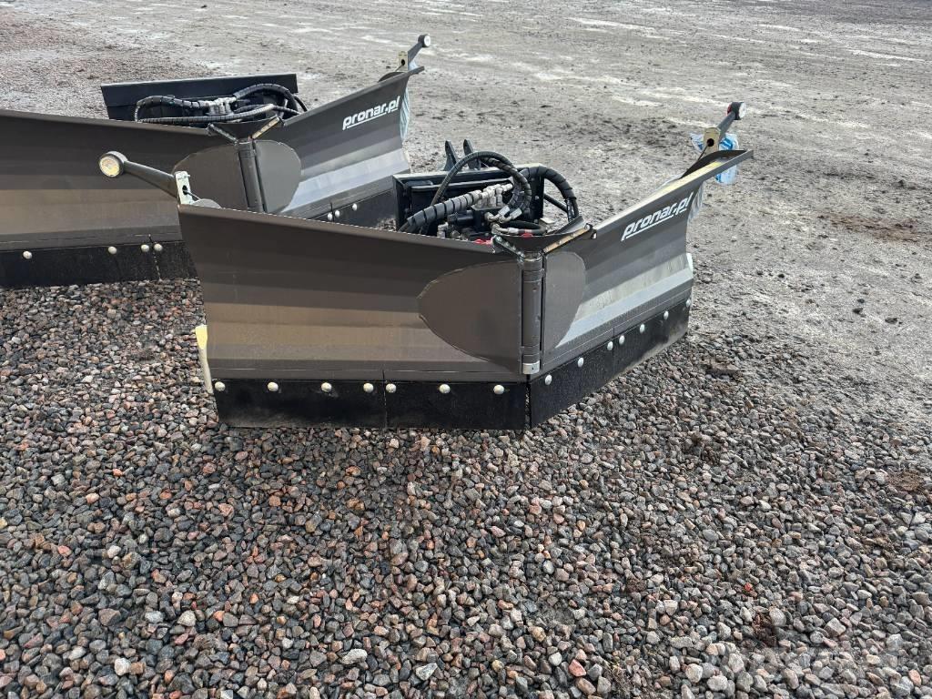 Pronar PUV 1800 M Hojas y cuñas quitanieves