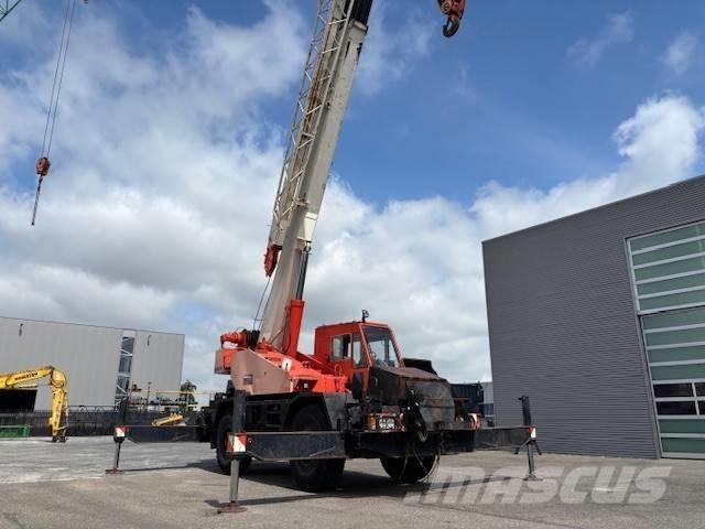 Tadano TR 300 EX Grúas autopropulsadas