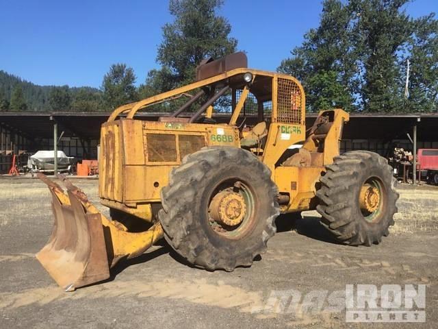 Clark Ranger 668-B Arrastradoras de troncos