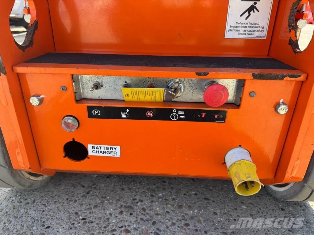 Snorkel TM 16E Plataformas con jaula de elevación