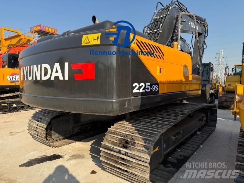 Hyundai 225-9S Excavadoras sobre orugas