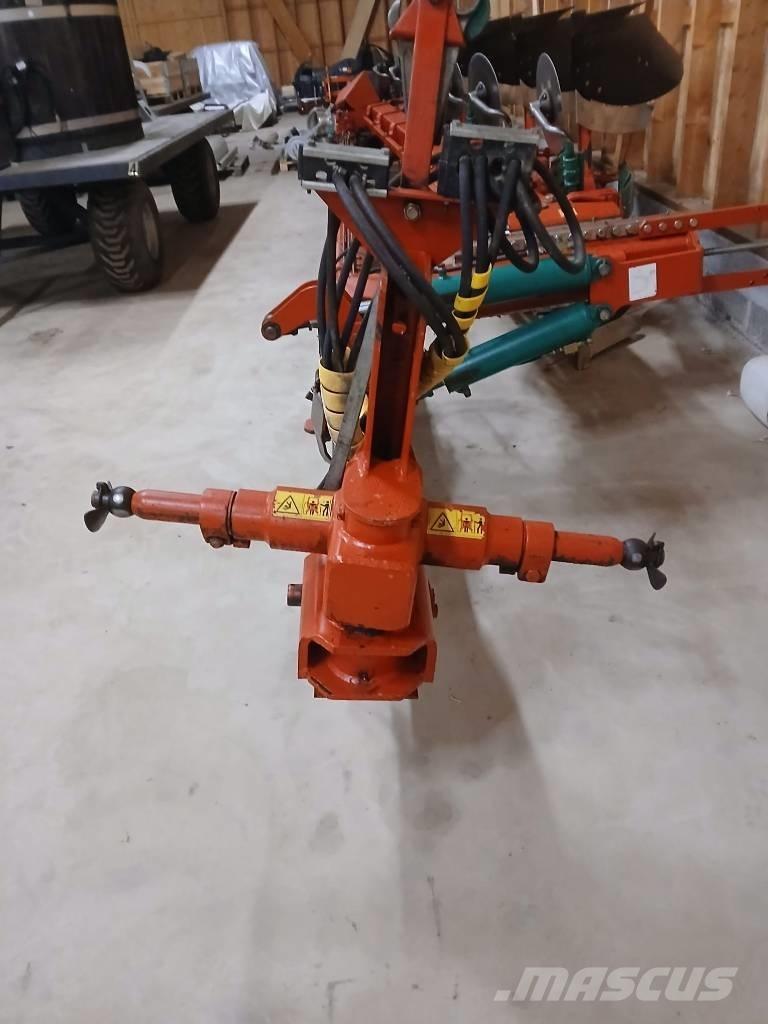 Kverneland PB100-8 Arados reversibles