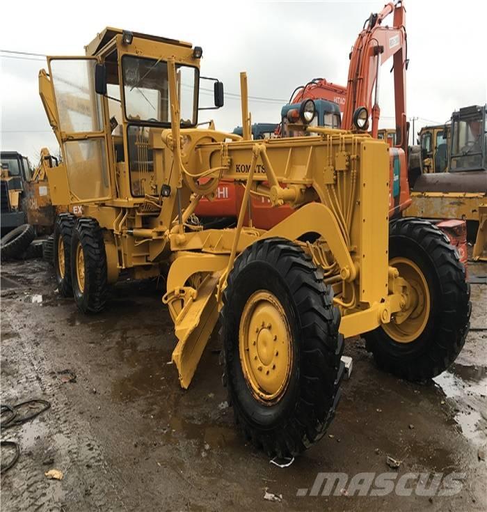Komatsu GD 661 Niveladoras