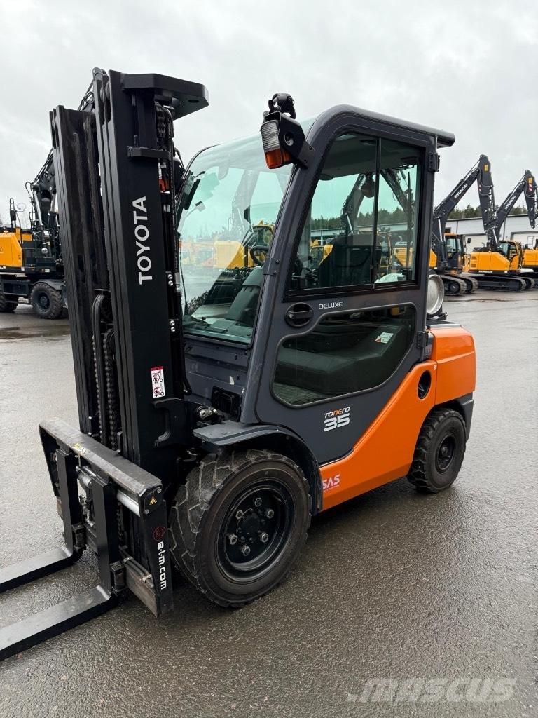 Toyota 02-8 FGJF 35 Camiones LPG