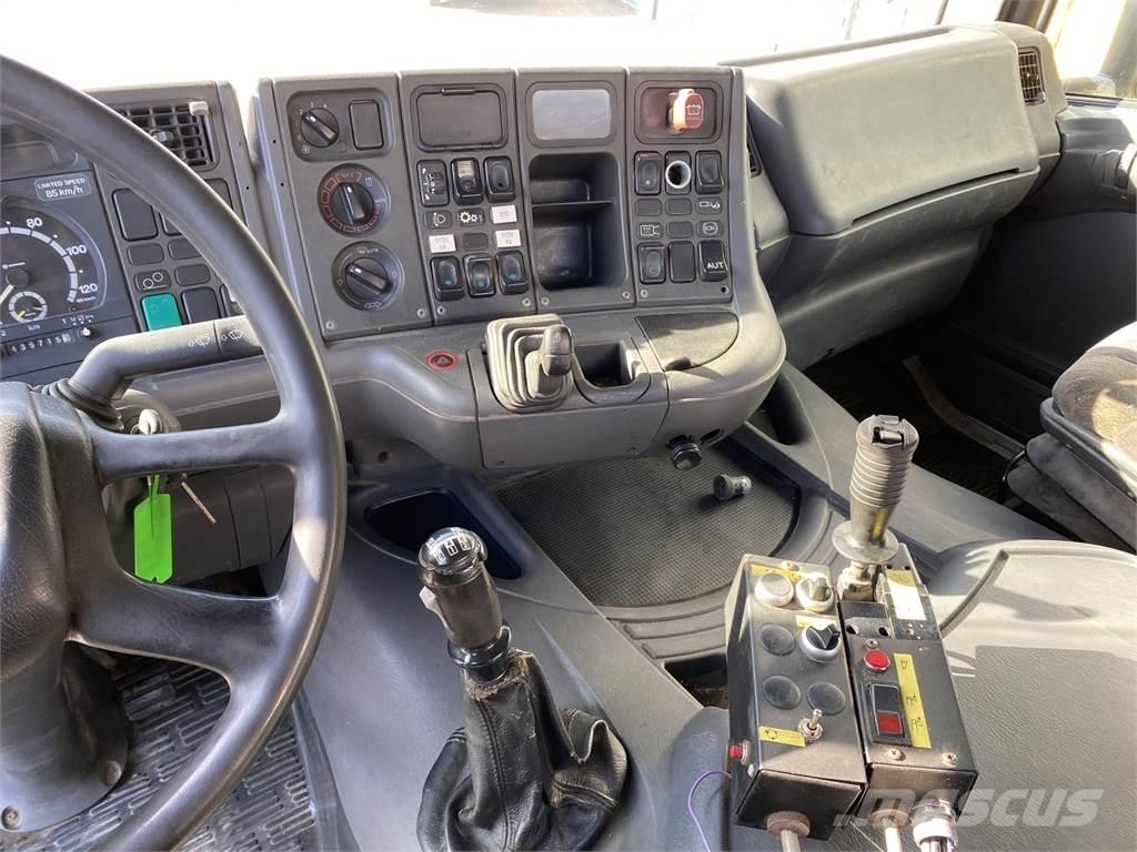 Scania R 124 6X2 Camiones desmontables