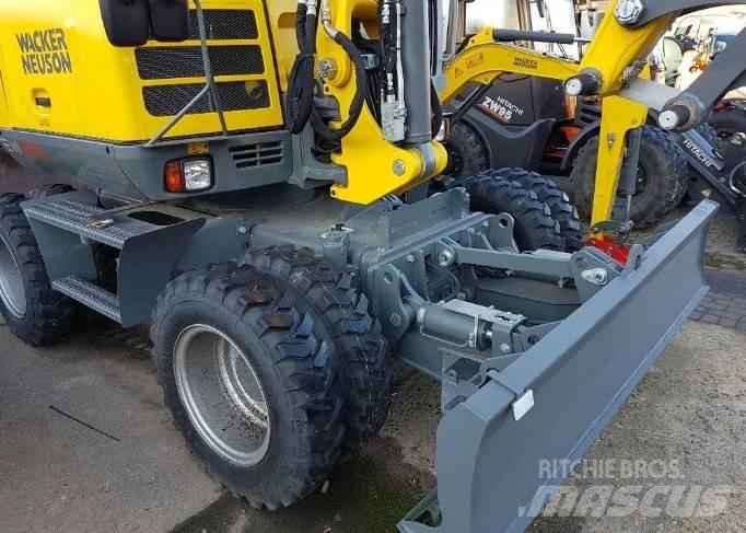 Neuson EW100 Miniexcavadoras