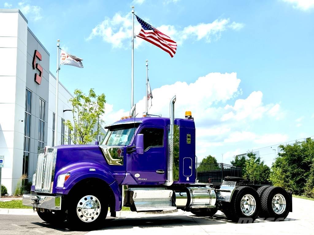 Kenworth W 990 Camiones tractor