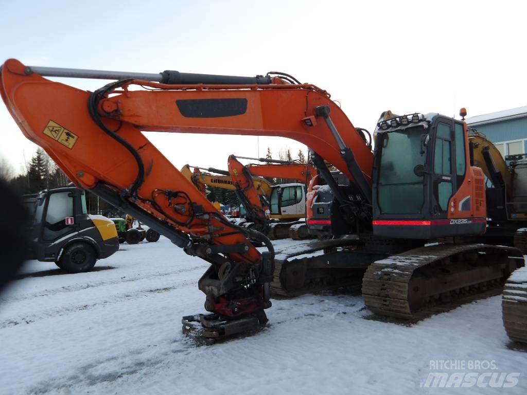 Doosan DX 235 Excavadoras sobre orugas