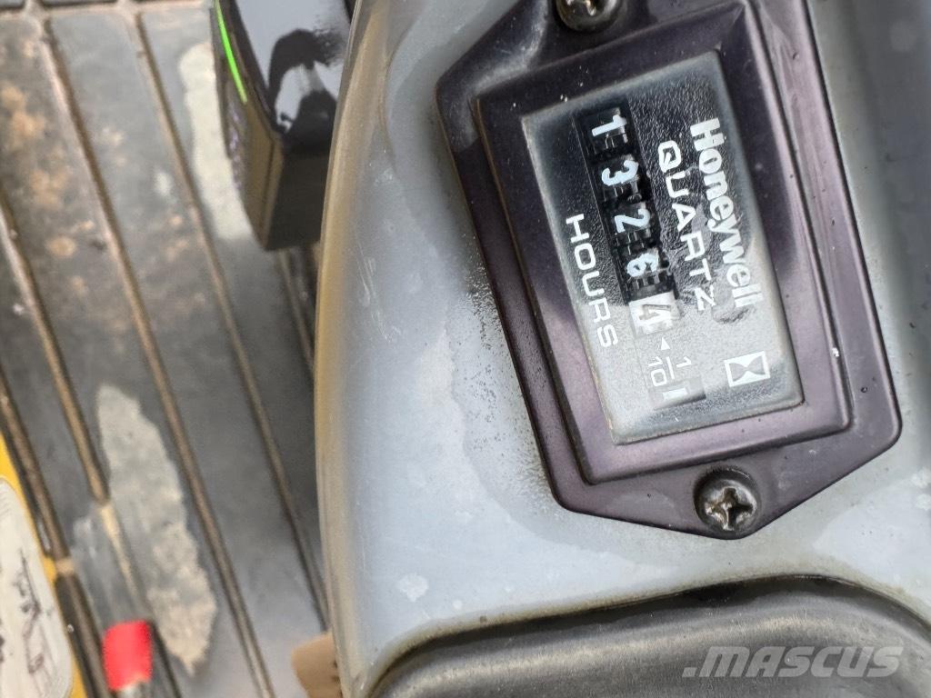 Yanmar SV08 (AH814) Miniexcavadoras