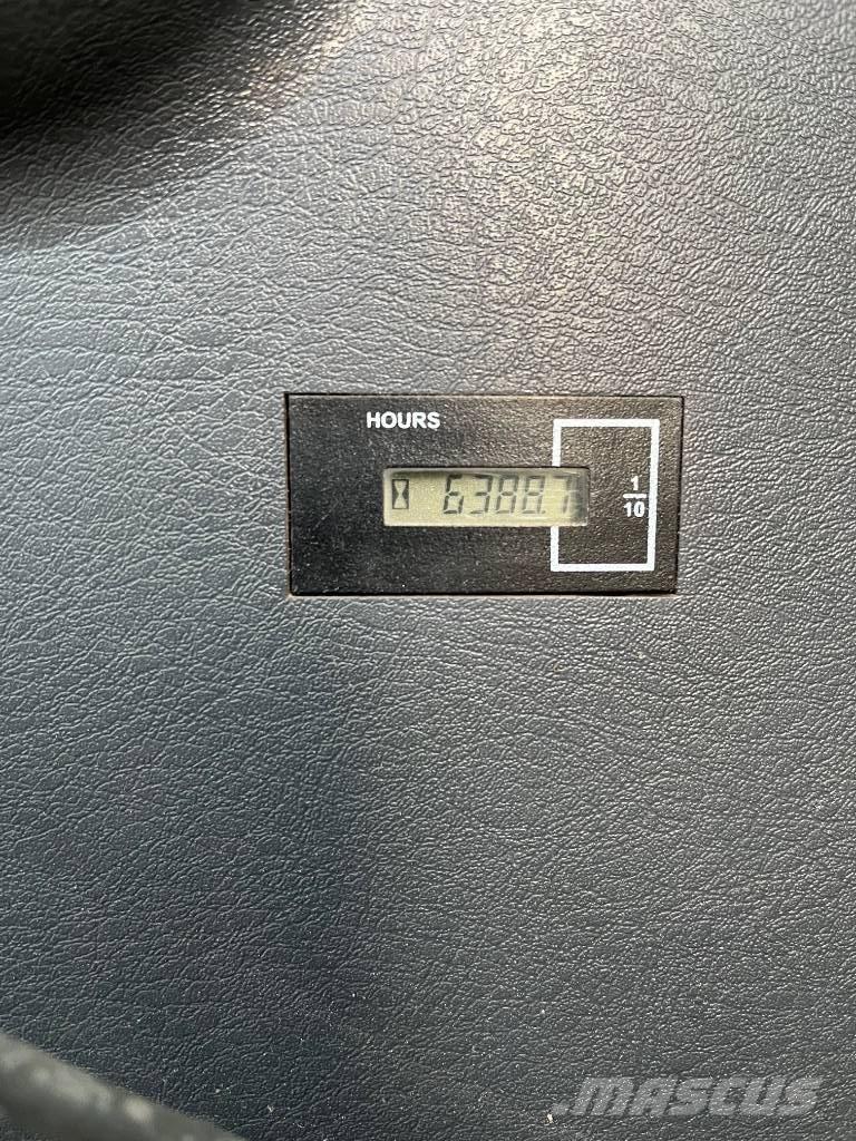 Hyundai HX 145 LCR Excavadoras sobre orugas