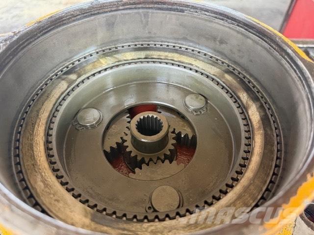 Liebherr sat 225 Transmisiones