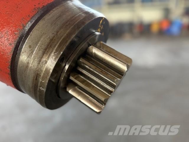 Liebherr sat 225 Transmisiones