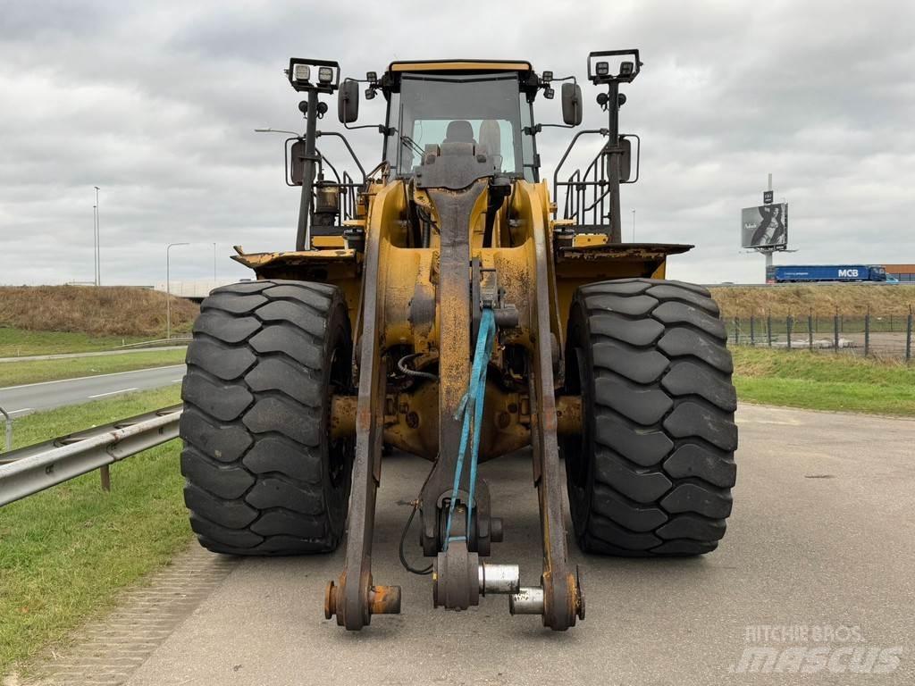 CAT 988K Cargadoras sobre ruedas