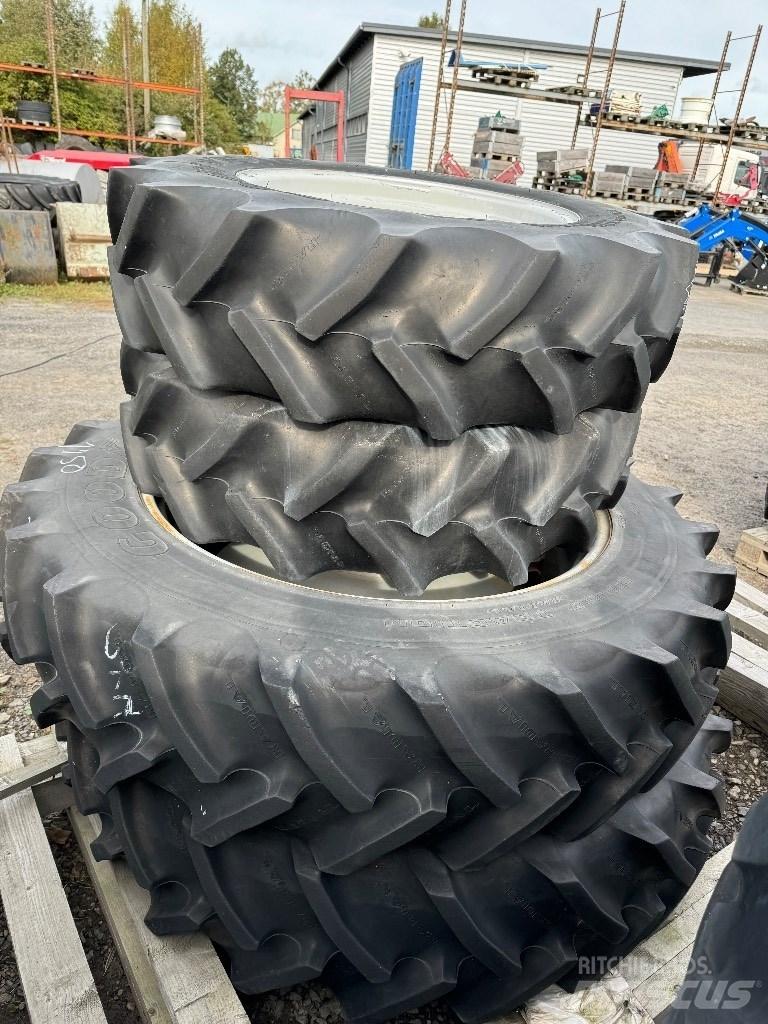 Goodyear 13.6R38 Ruedas