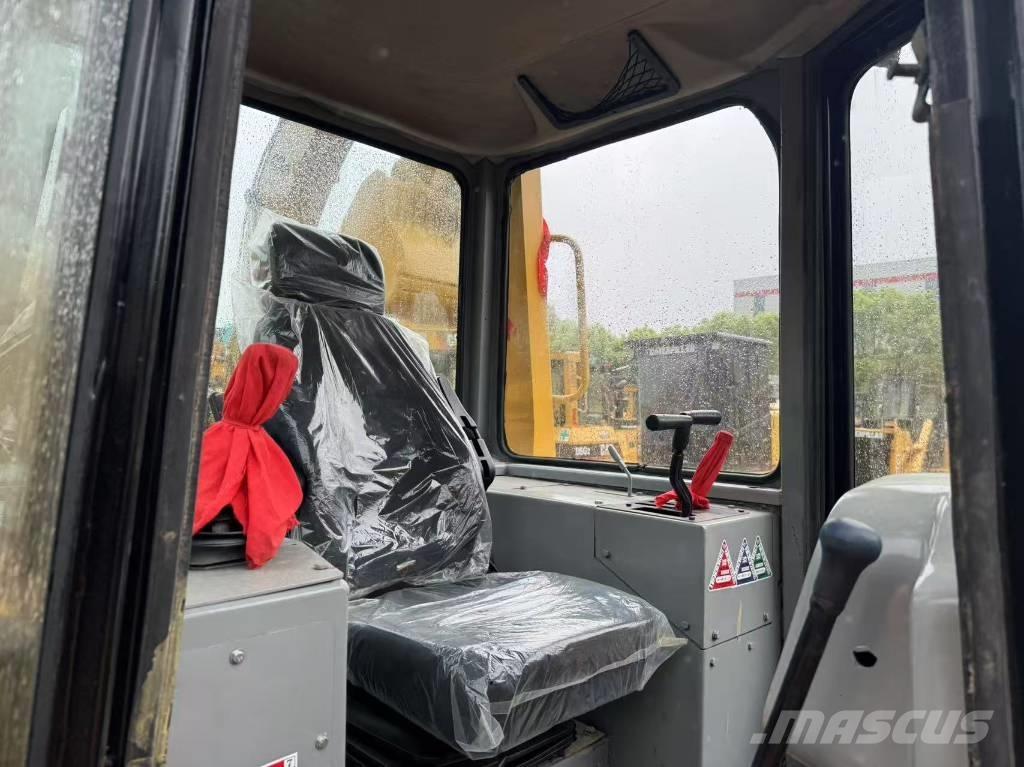 CAT D 7 G Buldozer sobre oruga