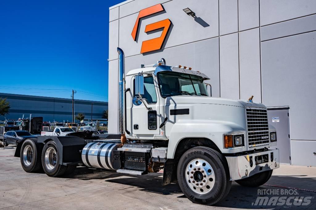 Mack Pinnacle Camiones tractor