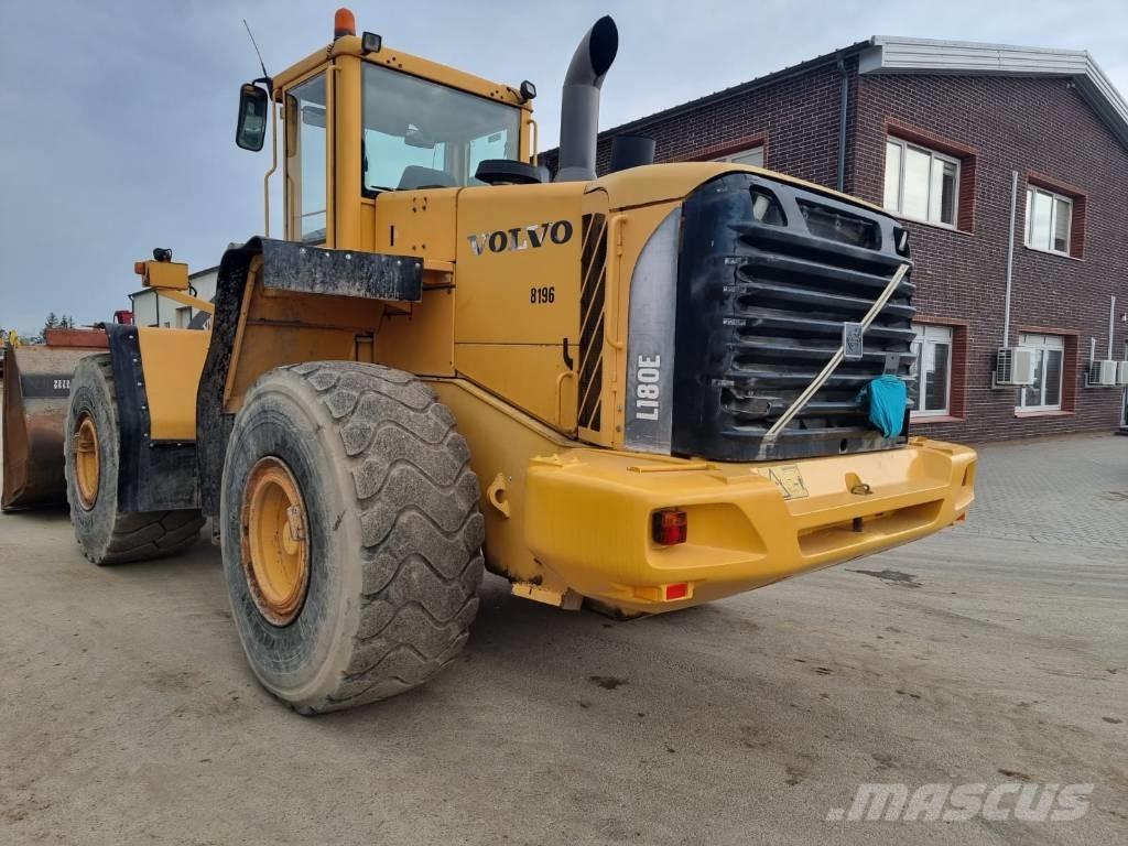 Volvo L 180 E Cargadoras sobre ruedas