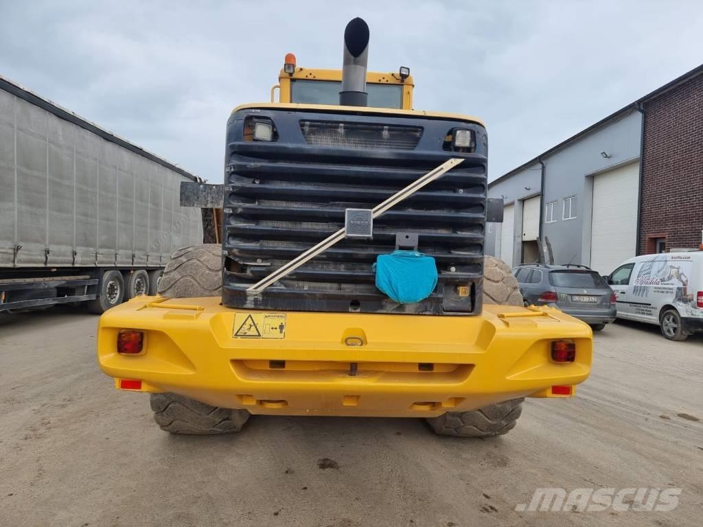 Volvo L 180 E Cargadoras sobre ruedas