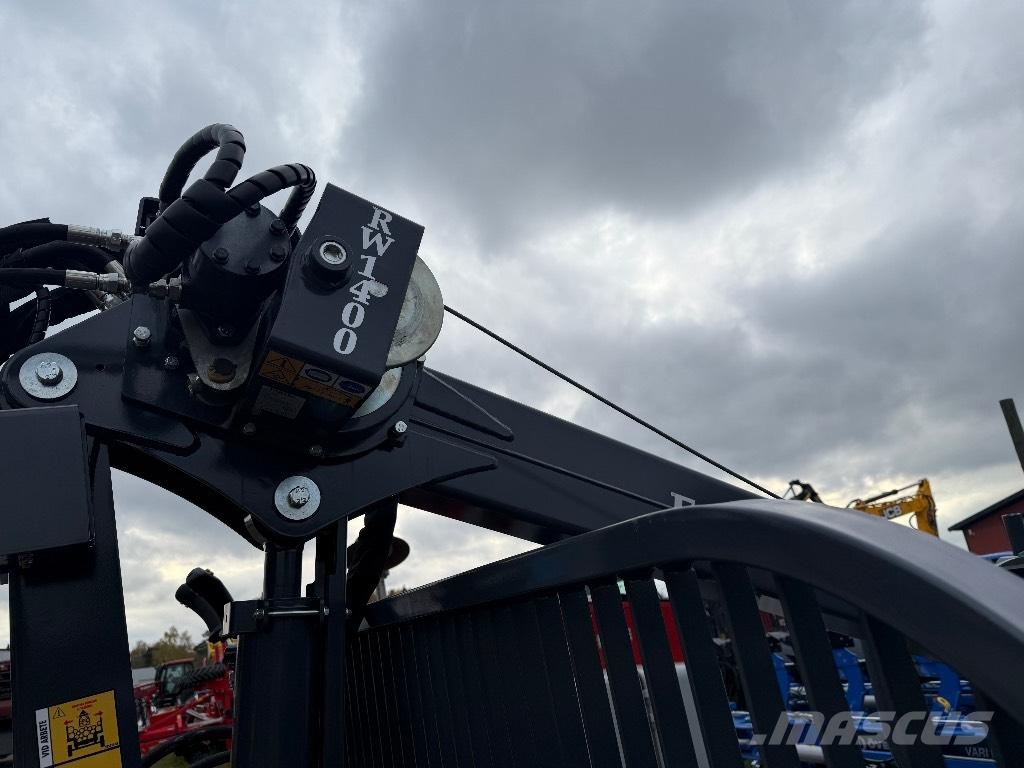 Farma T9 DS 6,7 kran Remolques forestales