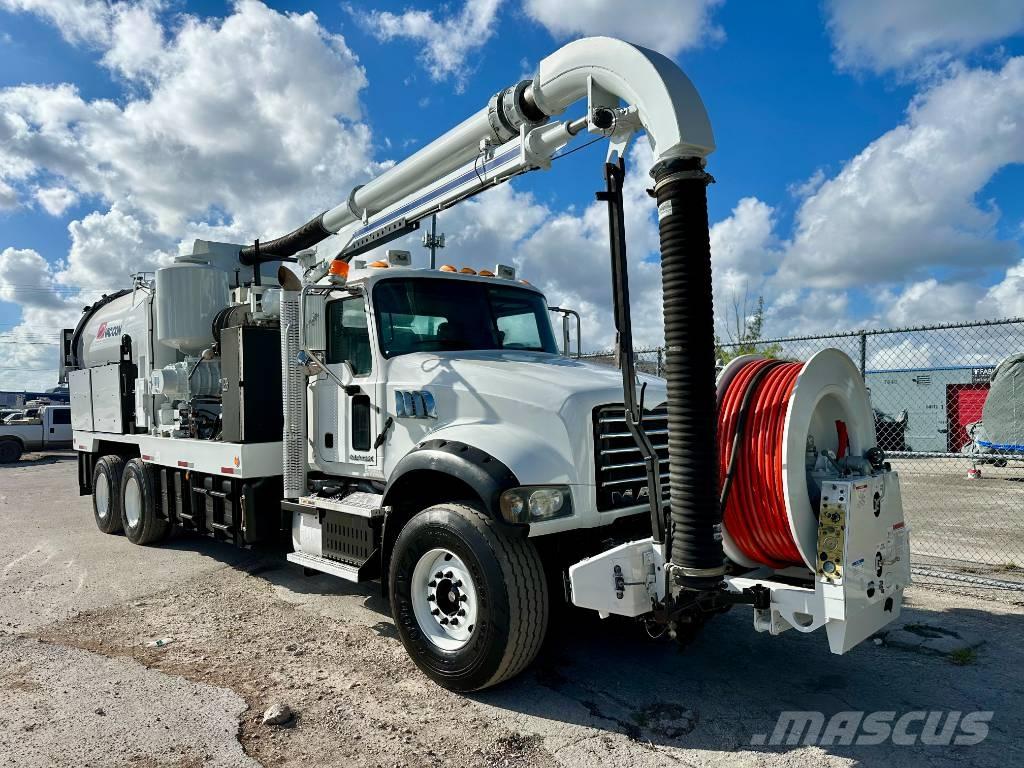 Mack GU713 Camiones aspiradores/combi