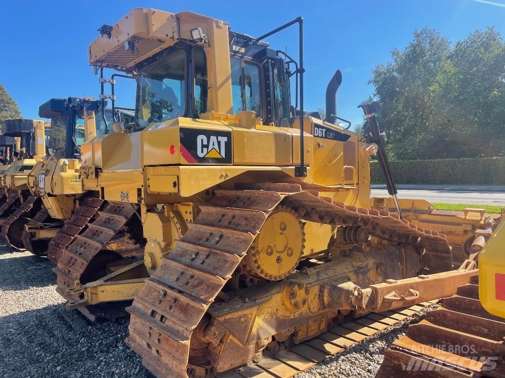 CAT D6T LGP Buldozer sobre oruga