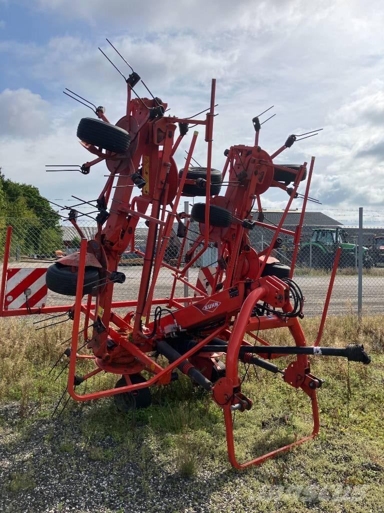Kuhn GF 8702 Rastrilladoras y rastrilladoras giratorias