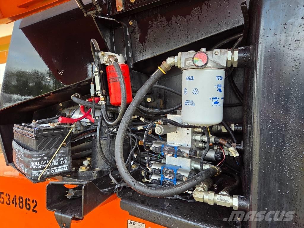 JLG 660 SJ Plataformas con brazo de elevación telescópico