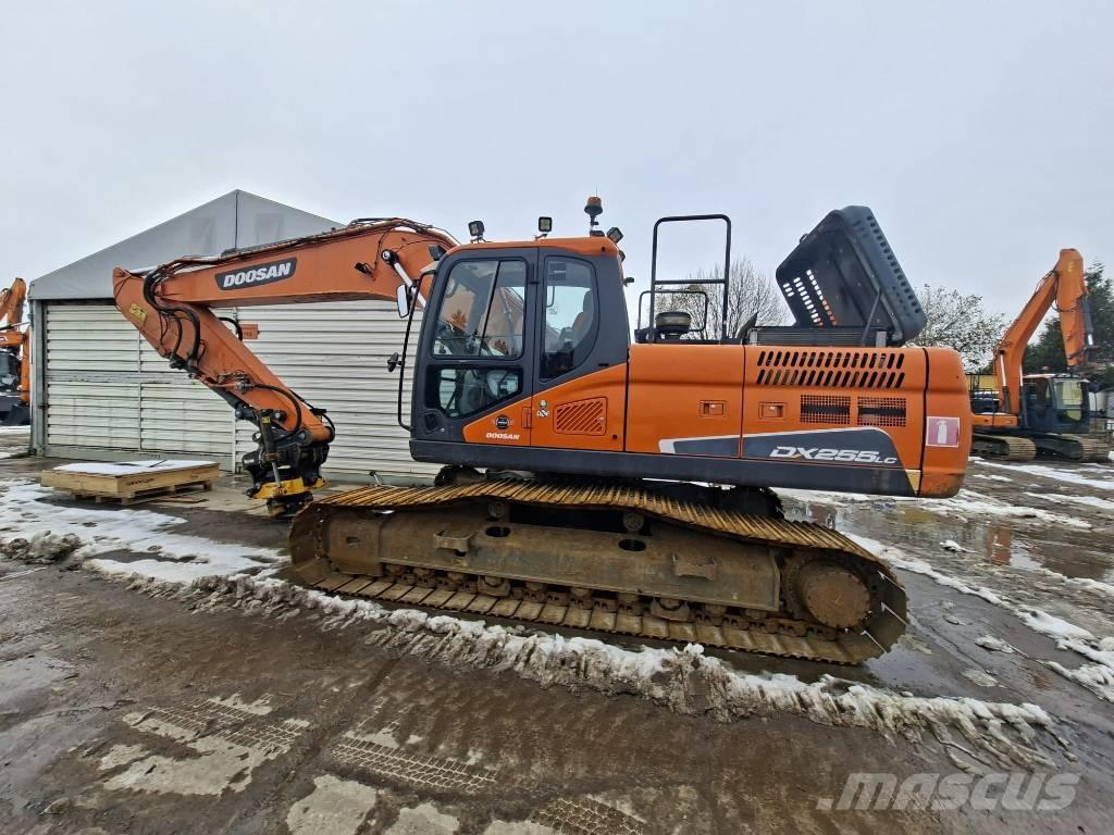 Doosan DX 255 LC-5 Excavadoras sobre orugas