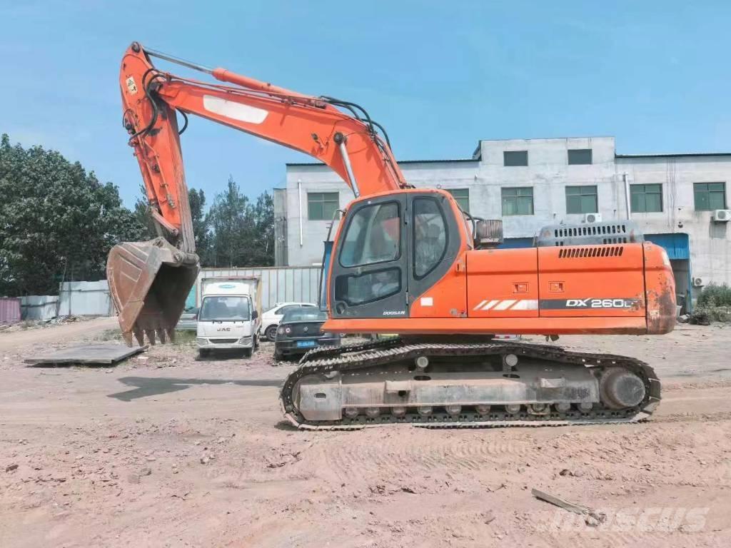 Doosan DX 260 Excavadoras sobre orugas